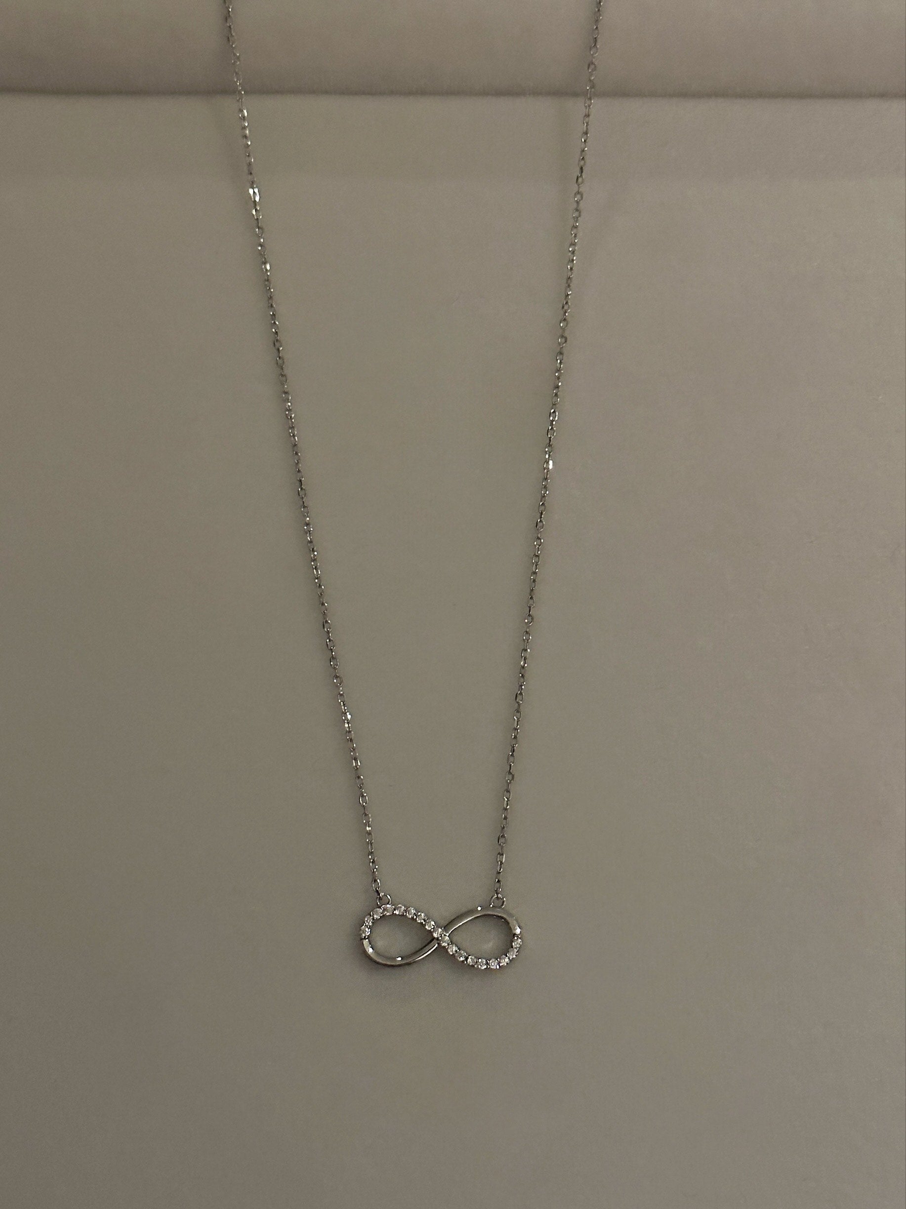 Universal Necklace