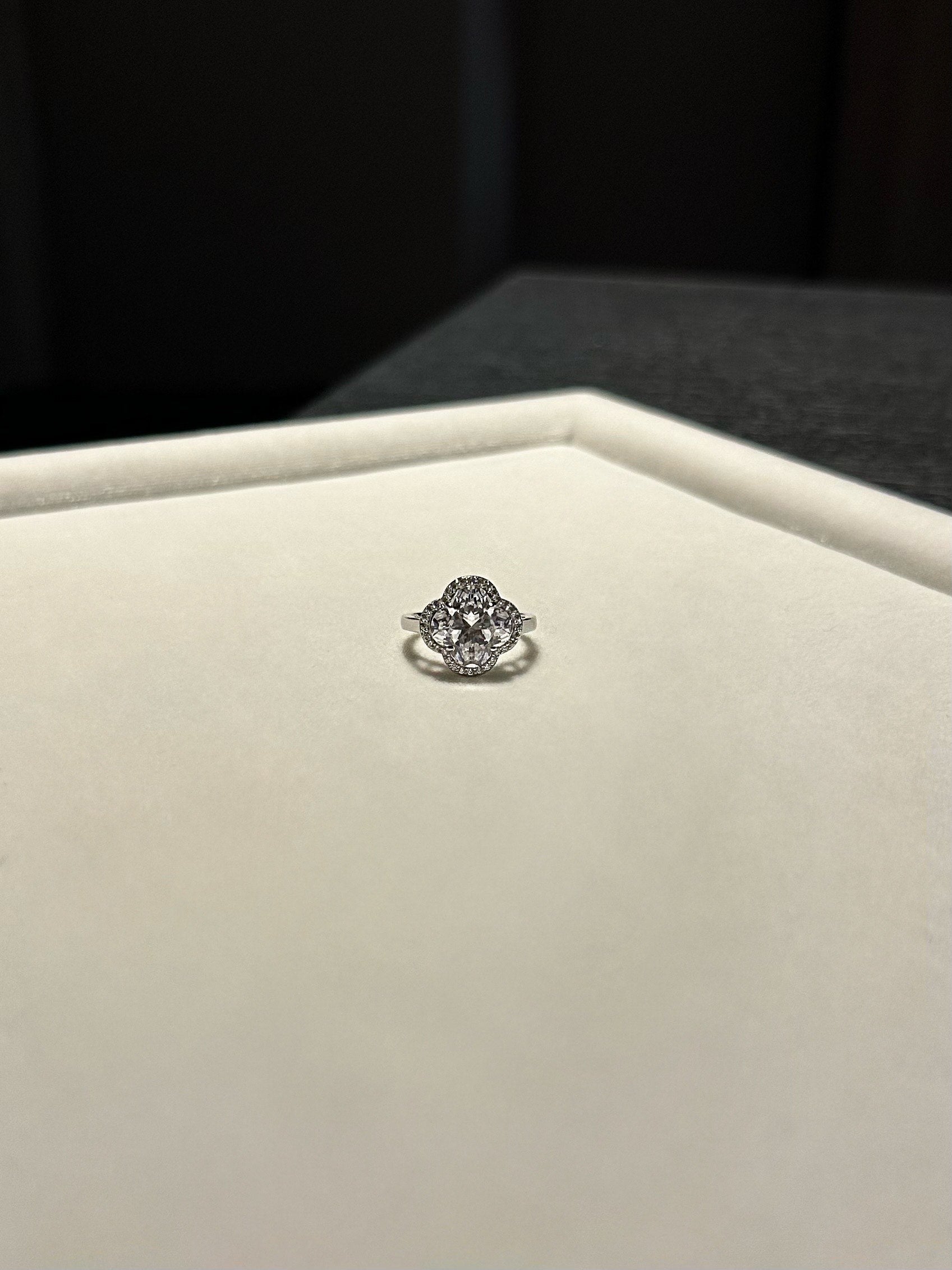 Glam Ring