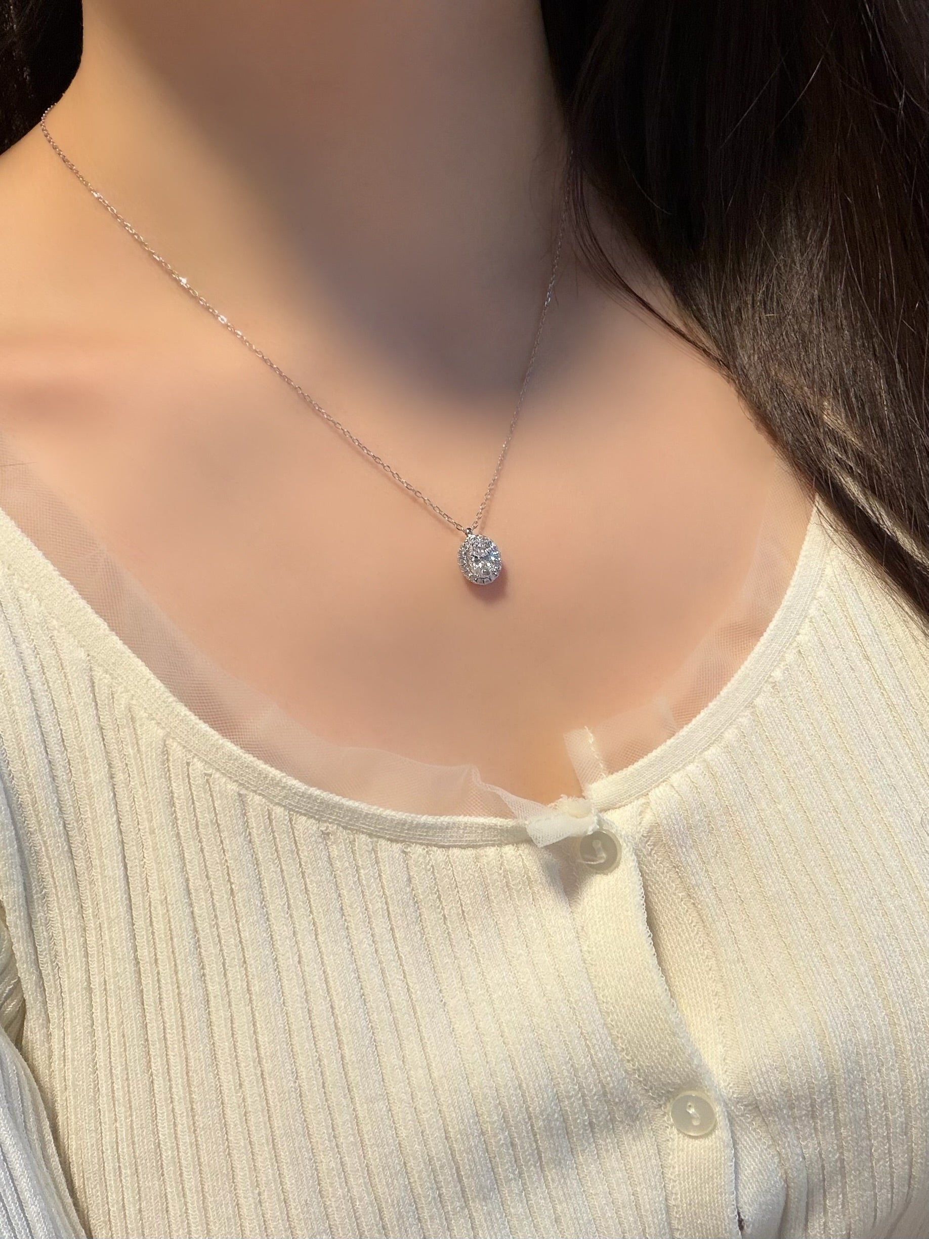 Classy Oval Necklace