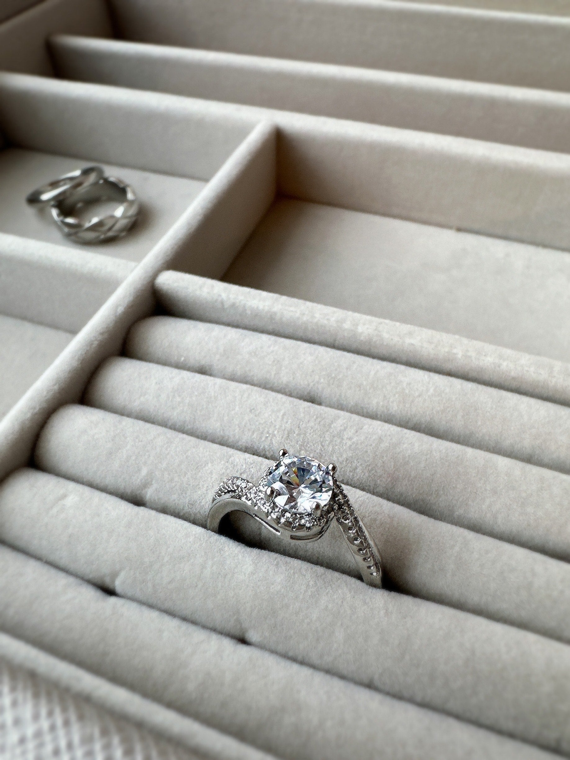 Princess Twist Ring