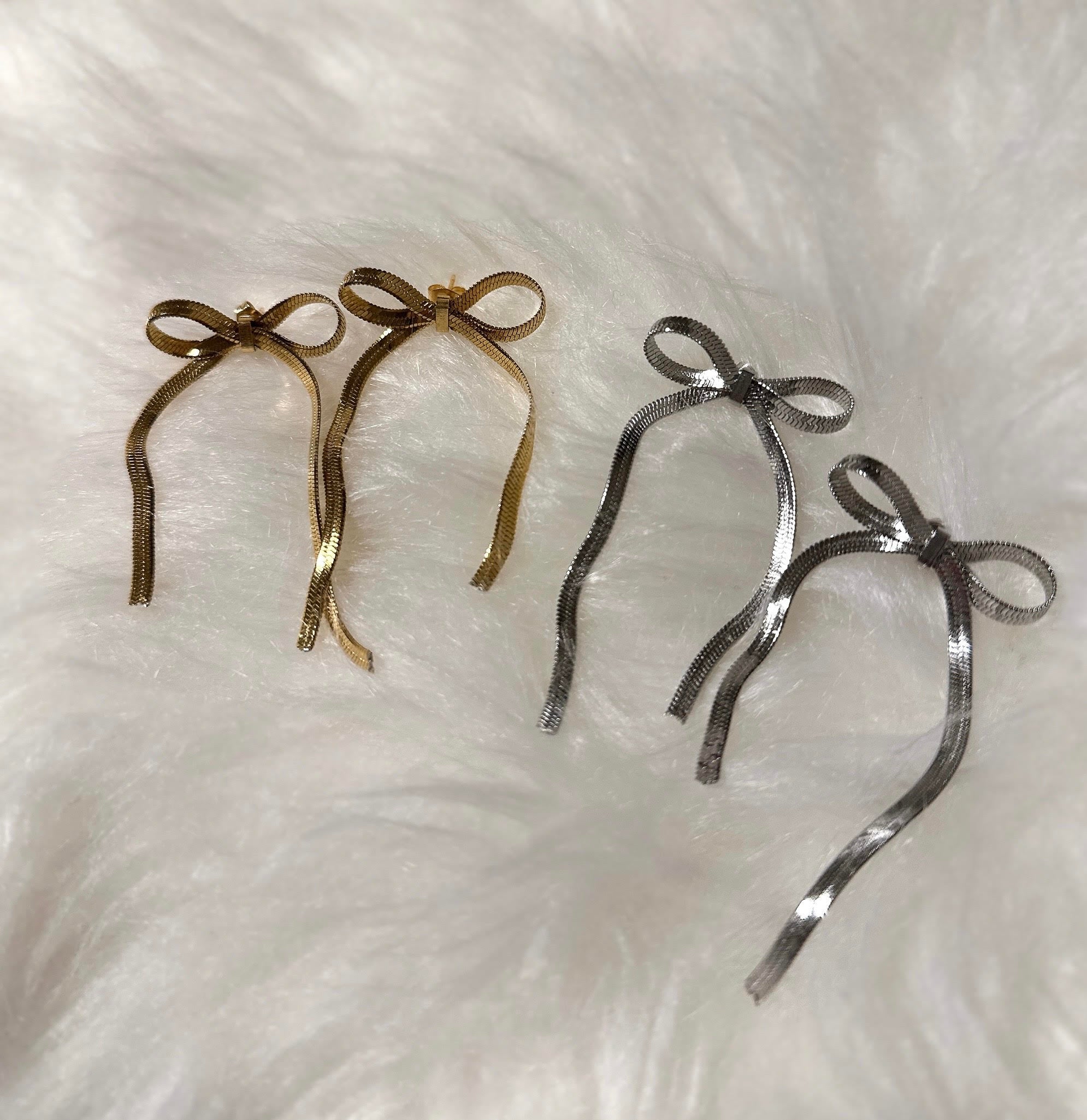 Cutesy Ribbon Earrings
